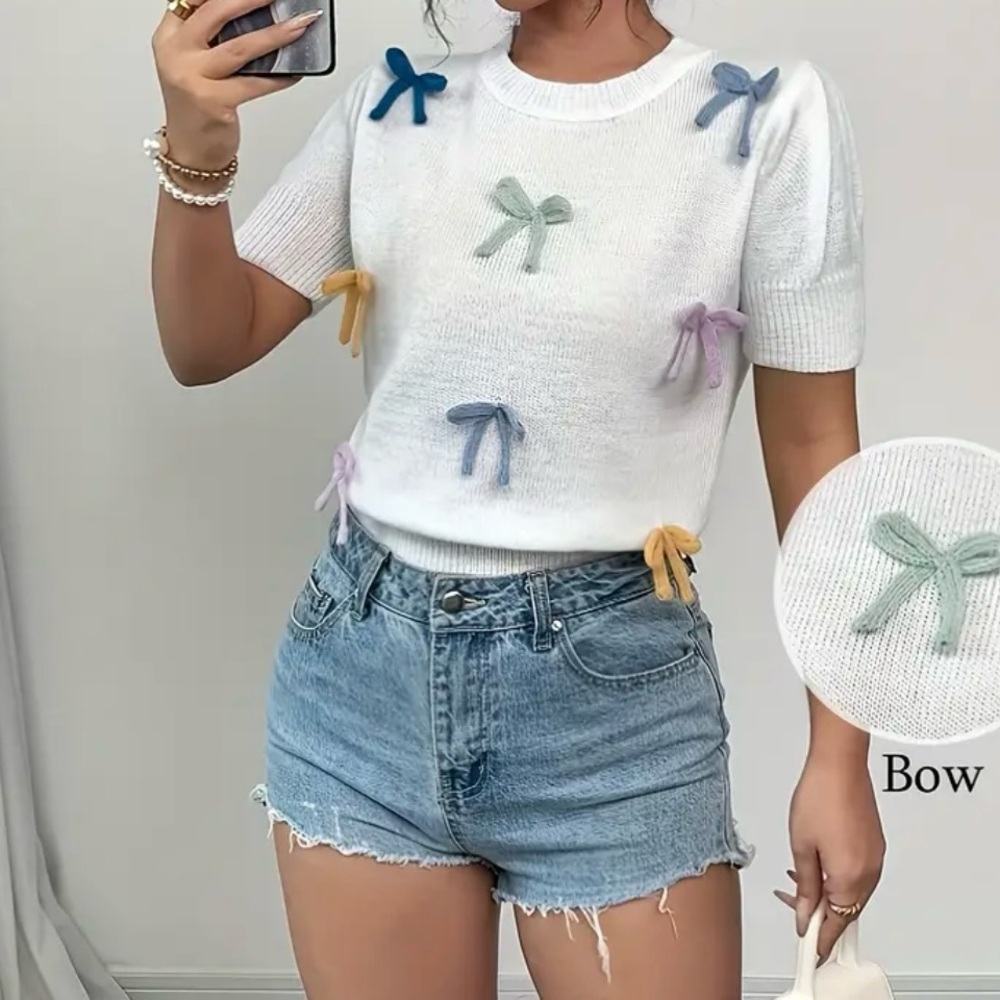 Short Sleeve Knit Crewneck Sweater with Bows - Picture 6 of 7